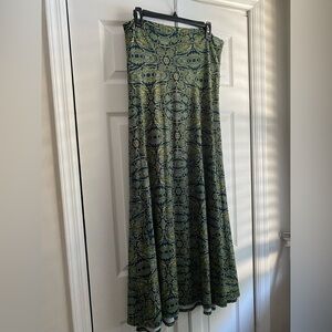 LuLaRoe Green and Black Maxi Skirt